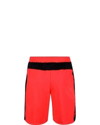 rote Sportshorts von Under Armour