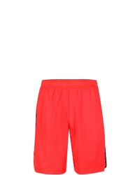 rote Sportshorts von Under Armour