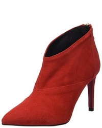 rote Stiefel von Cuplé