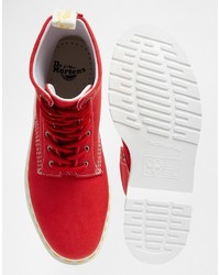 rote Stiefel von Dr. Martens