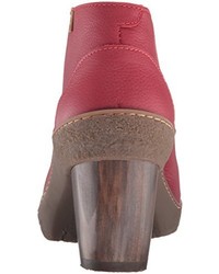 rote Stiefel von El Naturalista