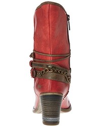 rote Stiefel von Mustang