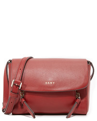 rote Taschen von DKNY