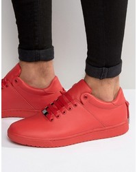 rote Turnschuhe von Asos