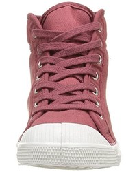 rote Turnschuhe von Bensimon