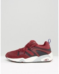 rote Turnschuhe von Puma