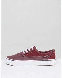 rote Turnschuhe von Vans