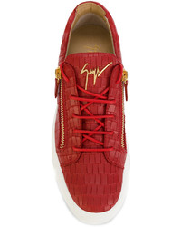 rote Turnschuhe von Giuseppe Zanotti Design