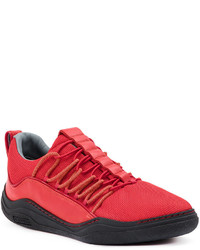 rote Turnschuhe von Lanvin