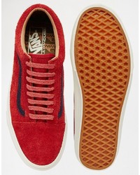 rote Turnschuhe von Vans