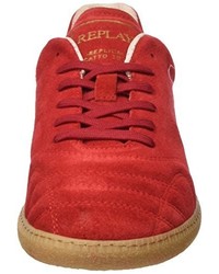 rote Turnschuhe von Replay