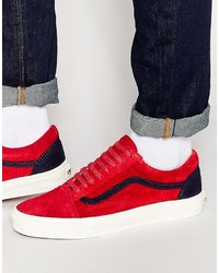 rote Turnschuhe von Vans