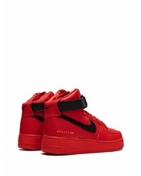 rote und schwarze hohe Sneakers aus Leder von Nike