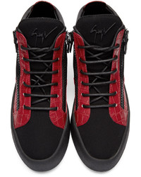 rote und schwarze hohe Sneakers von Giuseppe Zanotti