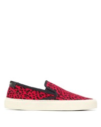 rote und schwarze Slip-On Sneakers aus Segeltuch mit Leopardenmuster