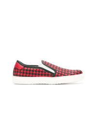 rote und schwarze Slip-On Sneakers