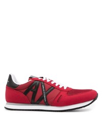 rote und schwarze Sportschuhe von Armani Exchange