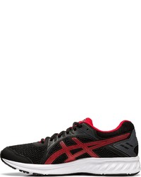 rote und schwarze Sportschuhe von Asics