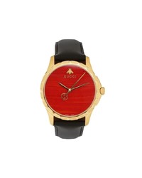 rote und schwarze Uhr von Gucci