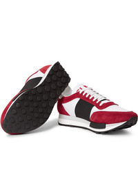rote und weiße niedrige Sneakers von Moncler