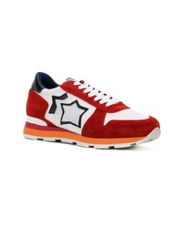 rote und weiße niedrige Sneakers von atlantic stars