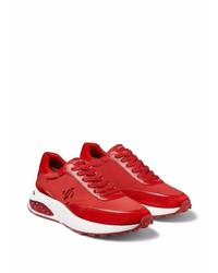 rote und weiße Sportschuhe von Jimmy Choo