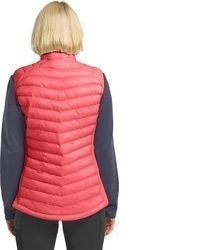 rote Weste von Jack Wolfskin