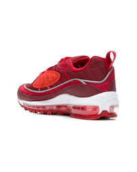 rote Wildleder niedrige Sneakers mit Schlangenmuster von Nike