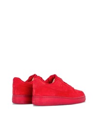 rote Wildleder niedrige Sneakers von Nike