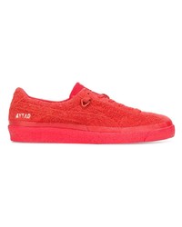 rote Wildleder niedrige Sneakers von Puma