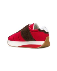 rote Wildleder niedrige Sneakers von Marni