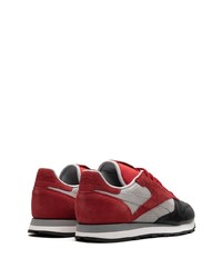 rote Wildleder niedrige Sneakers von Reebok