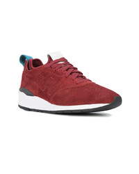 rote Wildleder niedrige Sneakers von New Balance