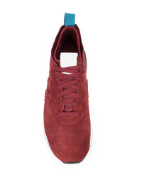 rote Wildleder niedrige Sneakers von New Balance