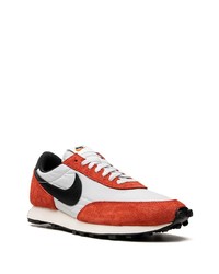 rote Wildleder niedrige Sneakers von Nike