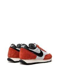 rote Wildleder niedrige Sneakers von Nike