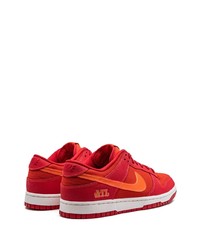 rote Wildleder niedrige Sneakers von Nike