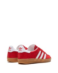 rote Wildleder niedrige Sneakers von adidas