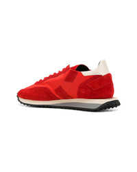 rote Wildleder niedrige Sneakers von Ghoud