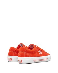 rote Wildleder niedrige Sneakers von Vans