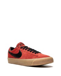 rote Wildleder niedrige Sneakers von Nike