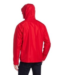 rote Windjacke von Helly Hansen