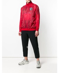 rote Windjacke von 424