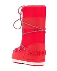 rote Winterschuhe von Moncler