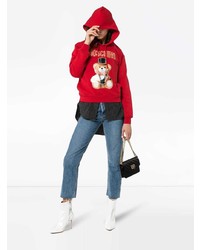 roter bedruckter Pullover mit einer Kapuze von Moschino