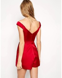 roter kurzer Jumpsuit von Asos