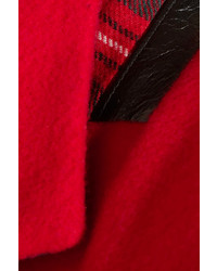 roter Mantel von Karl Lagerfeld