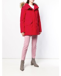 roter Parka von Woolrich