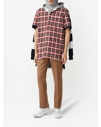 roter Pullover mit einem Kapuze mit Schottenmuster von Burberry