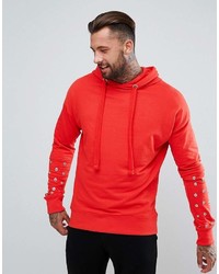 roter Pullover mit einem Kapuze